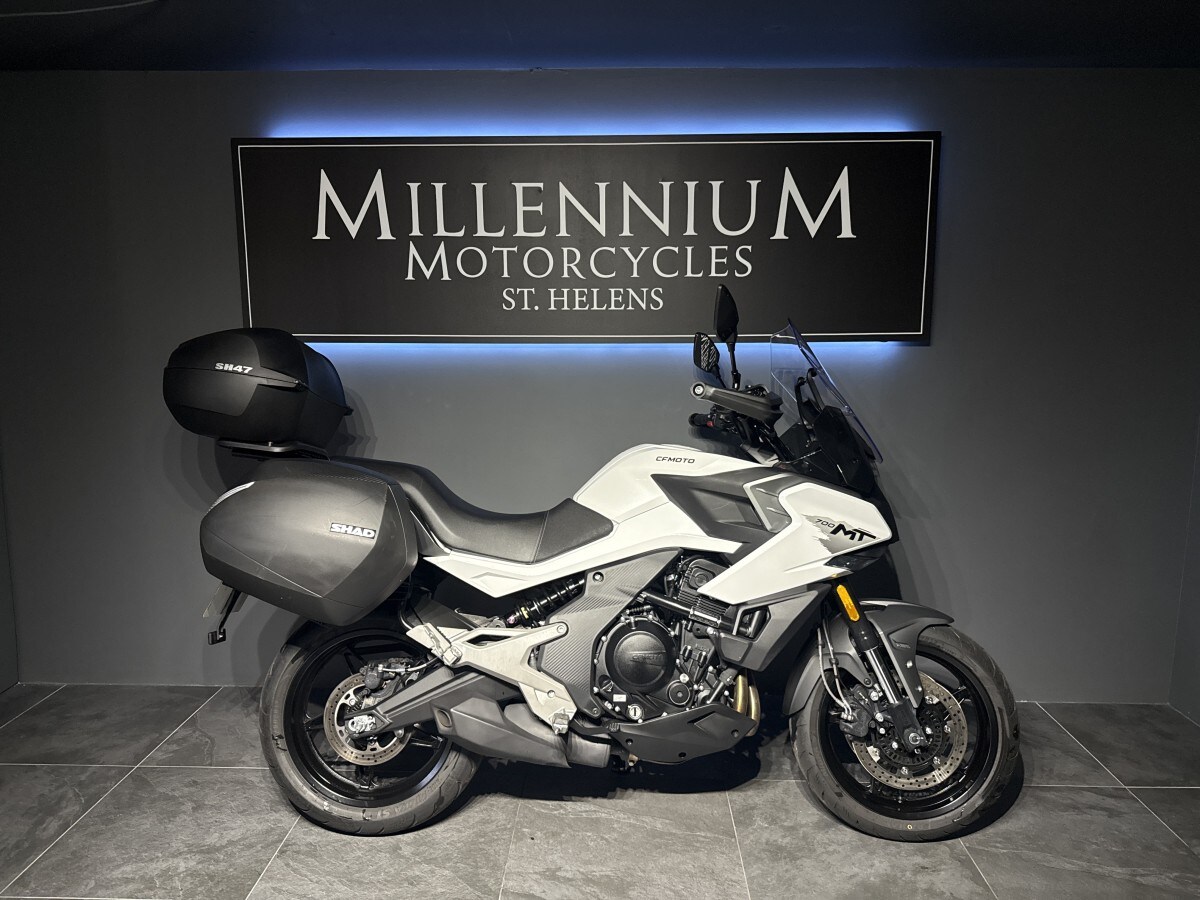 CFMOTO 700 MT