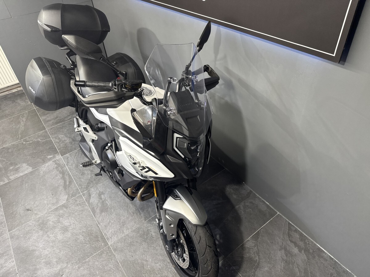 CFMOTO 700 MT