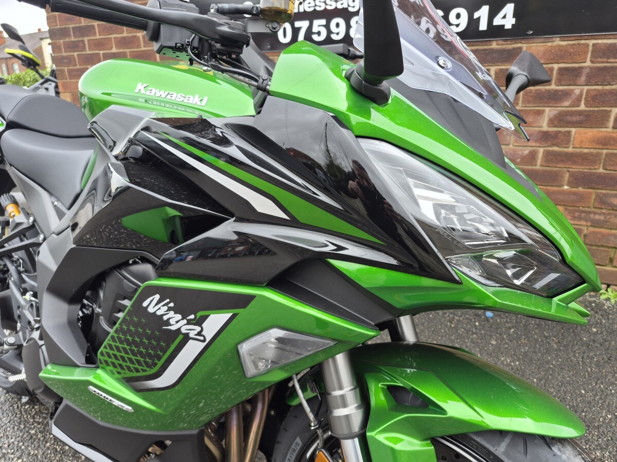 Kawasaki Ninja 1100SX SE