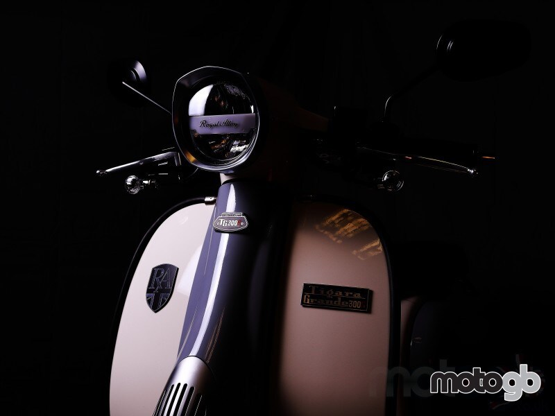 Royal Alloy TG 300 LC