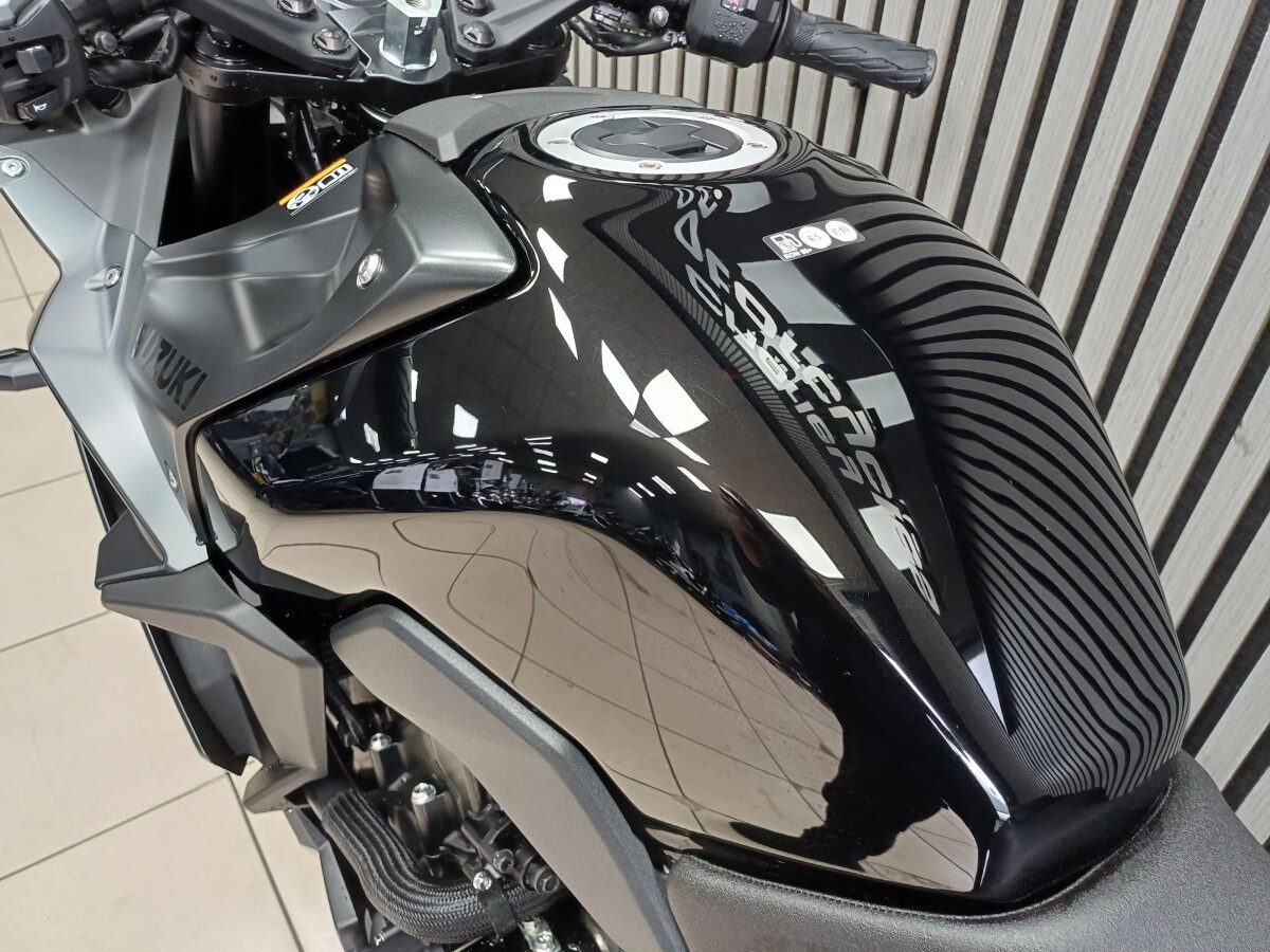Suzuki GSX-8R