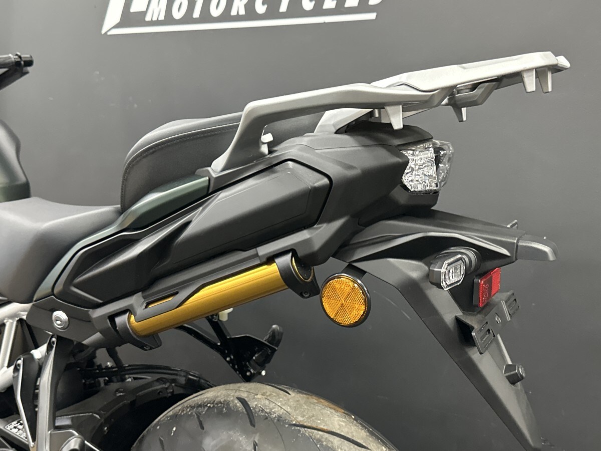 Suzuki GSX-S1000 GX +