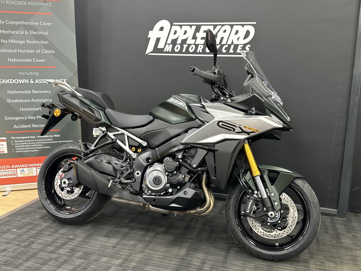 Suzuki GSX-S1000 GX +