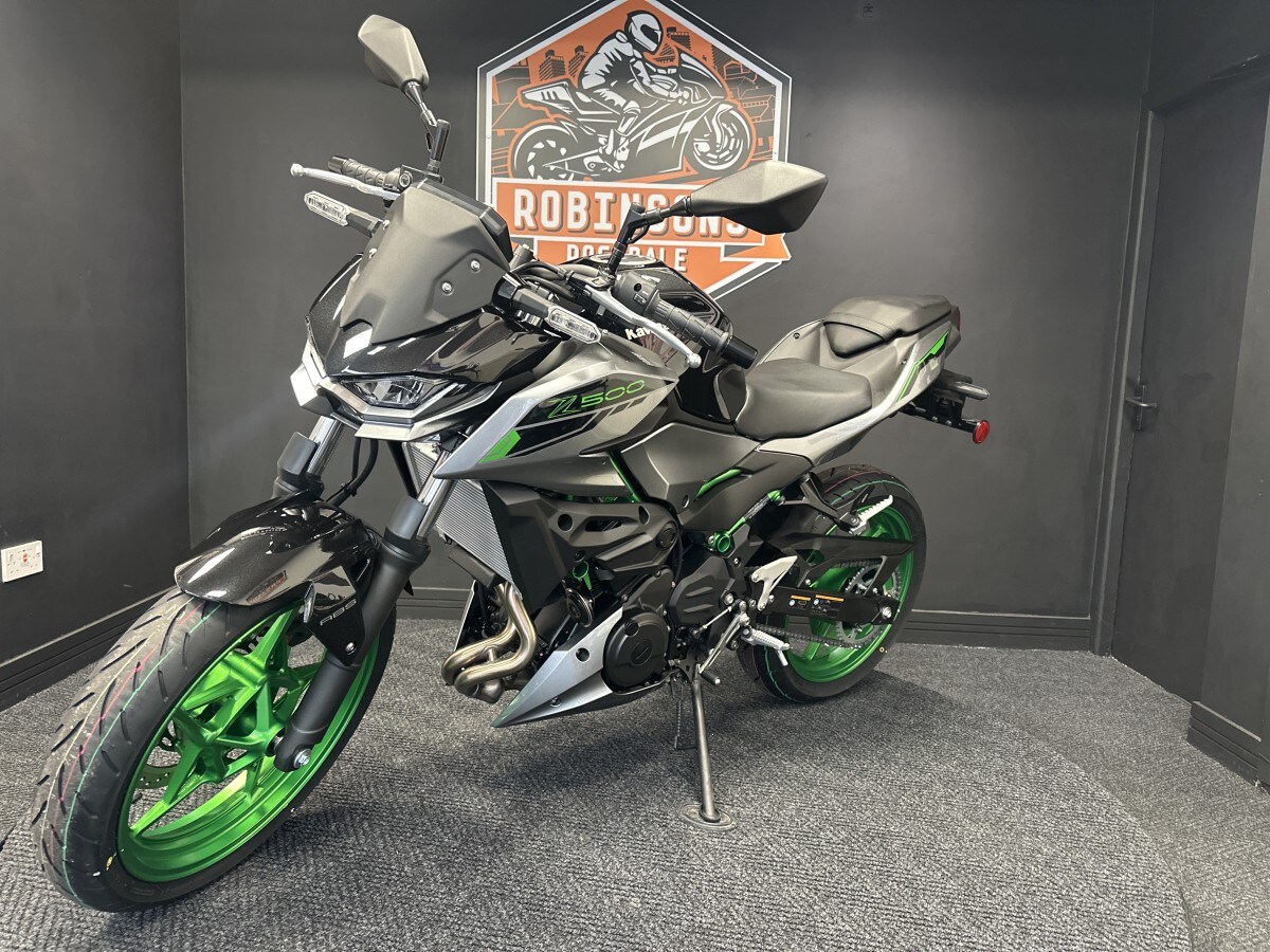 Kawasaki Z500 SE ER500FSFAN 2025