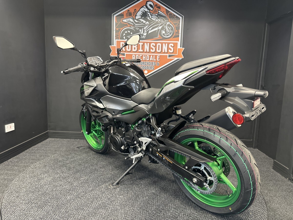 Kawasaki Z500 SE ER500FSFAN 2025