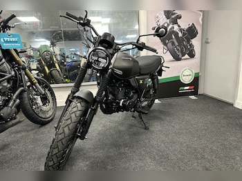 Used Keeway X-Light 125cc undefined for sale - bike-77866995: Photo