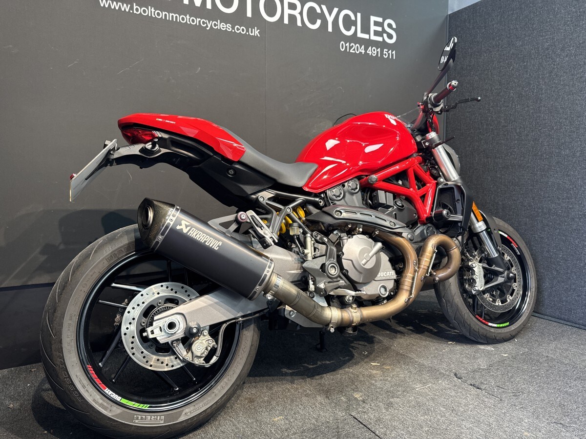 Ducati Monster 821