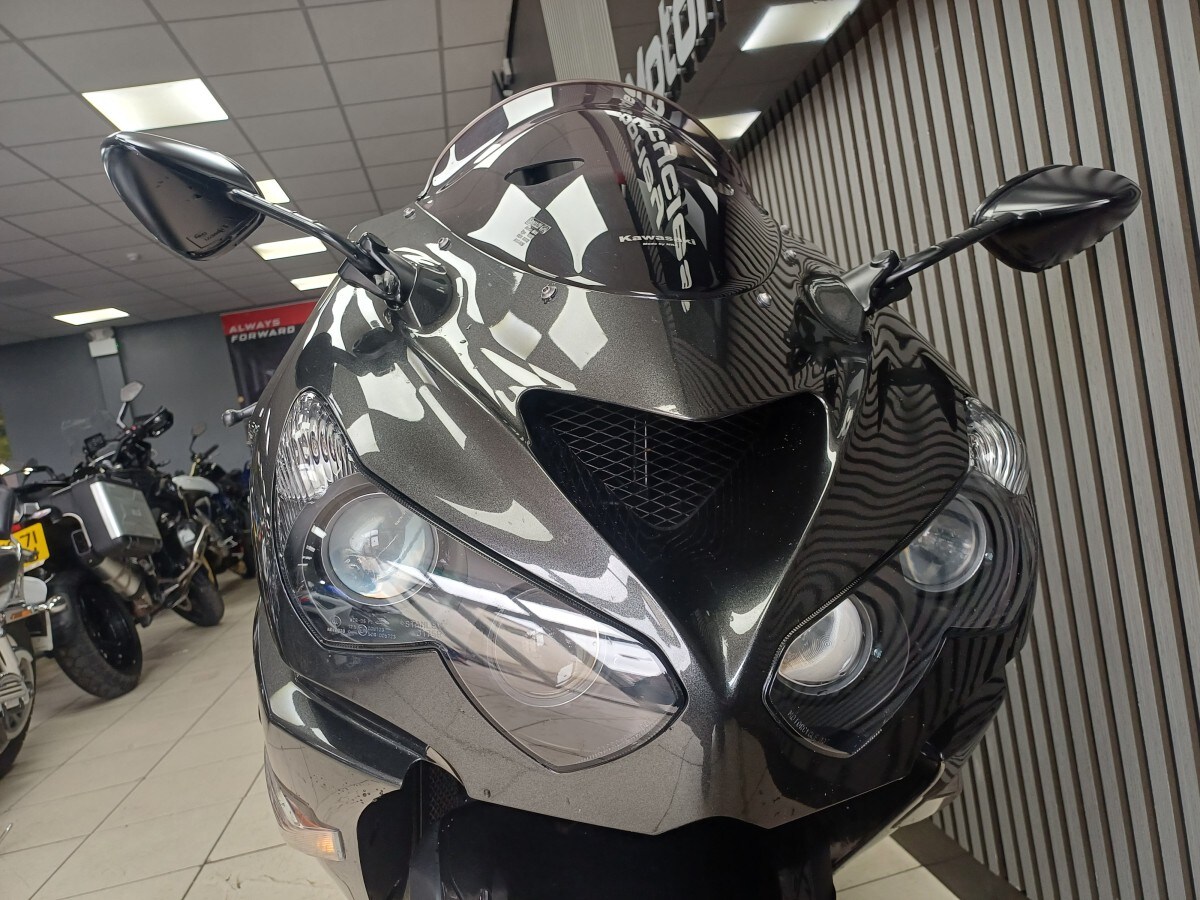Kawasaki ZZR1400