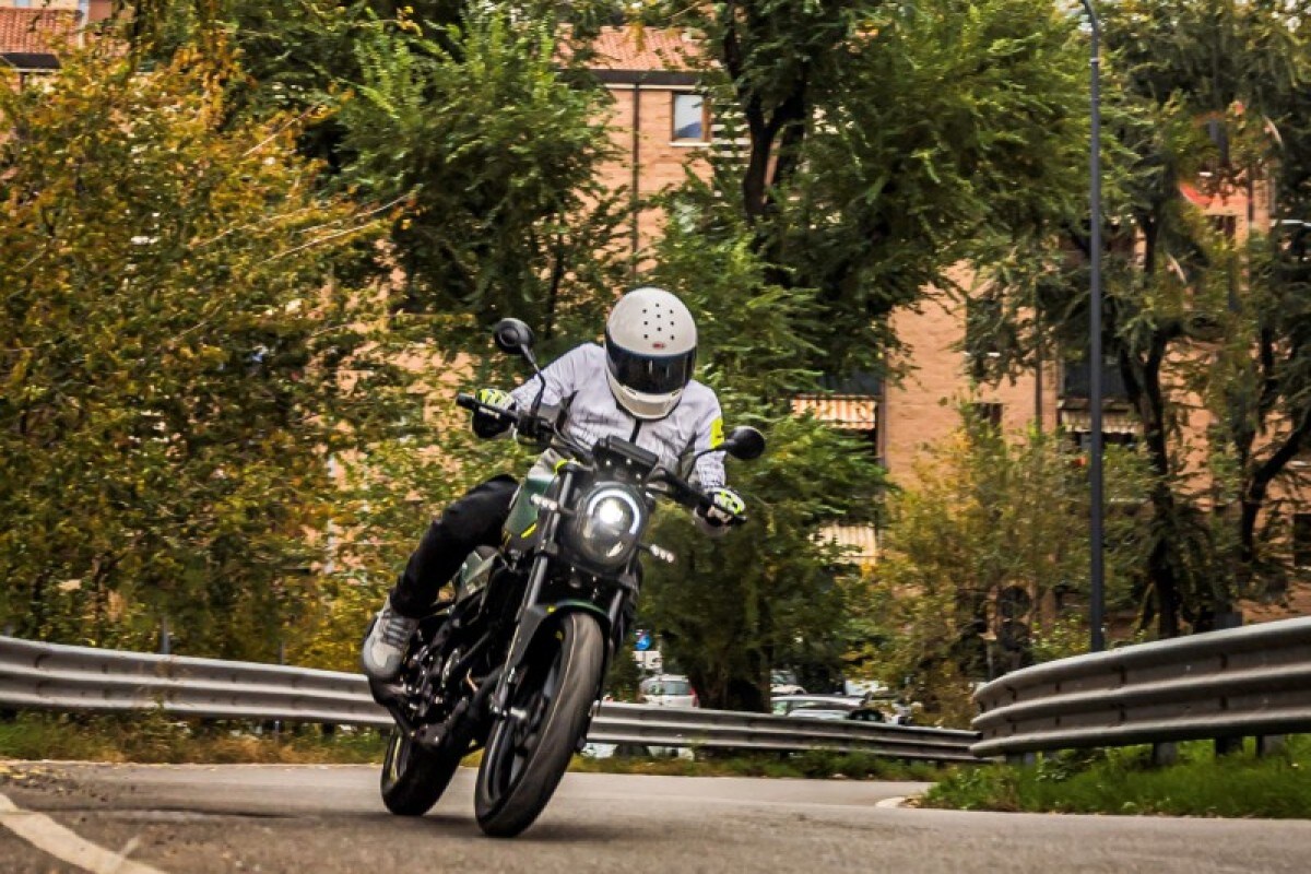 Benelli Leoncino 125cc