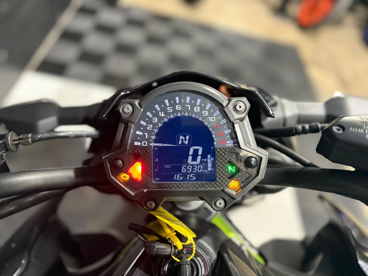 Used Kawasaki ZR900 for sale - 78435709: Photo 15