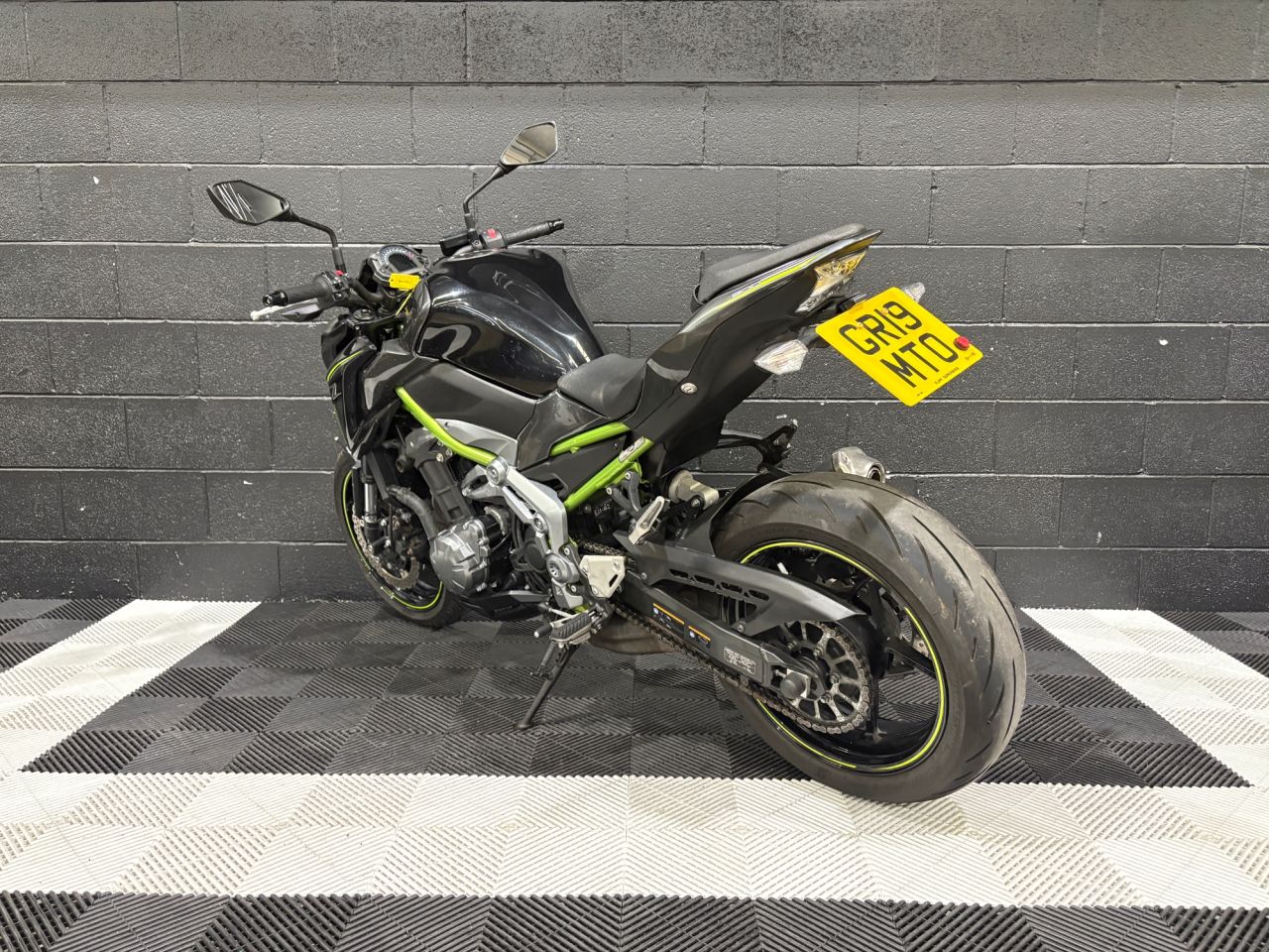 Used Kawasaki ZR900 for sale - 78435709: Photo 23