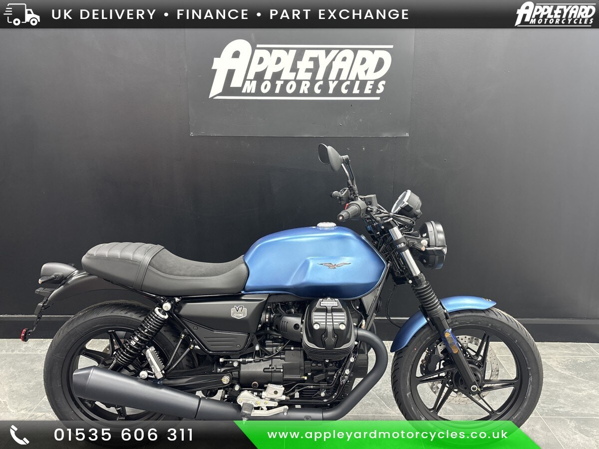 Moto Guzzi V7 Stone