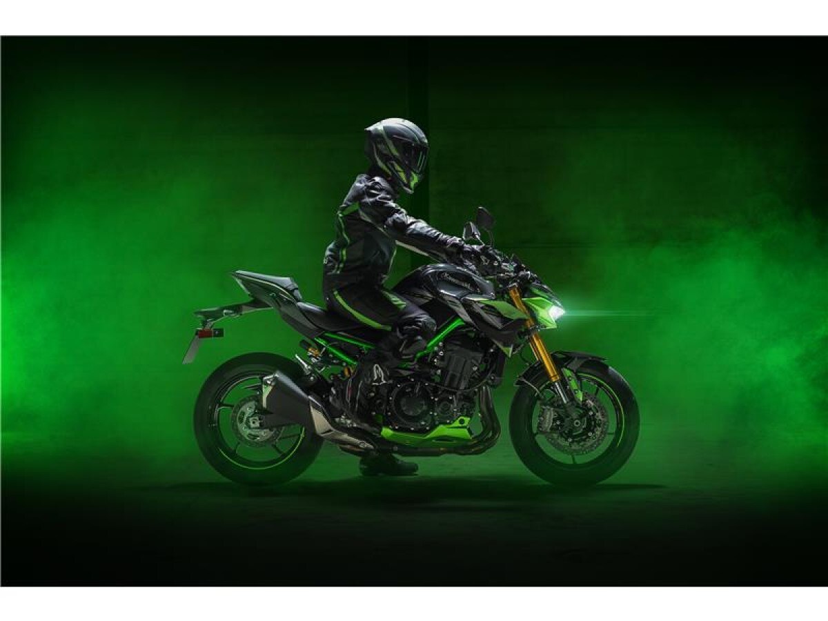 Kawasaki Z900 SE ZR900MRFNN BK2