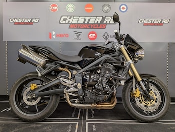 Used Triumph STREET TRIPLE 2007 for sale - bike-77867320: Photo