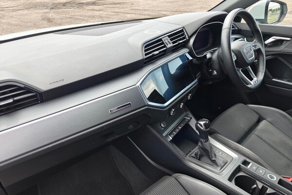 Used Audi Q3 2022 for sale - 75563576: Photo 2