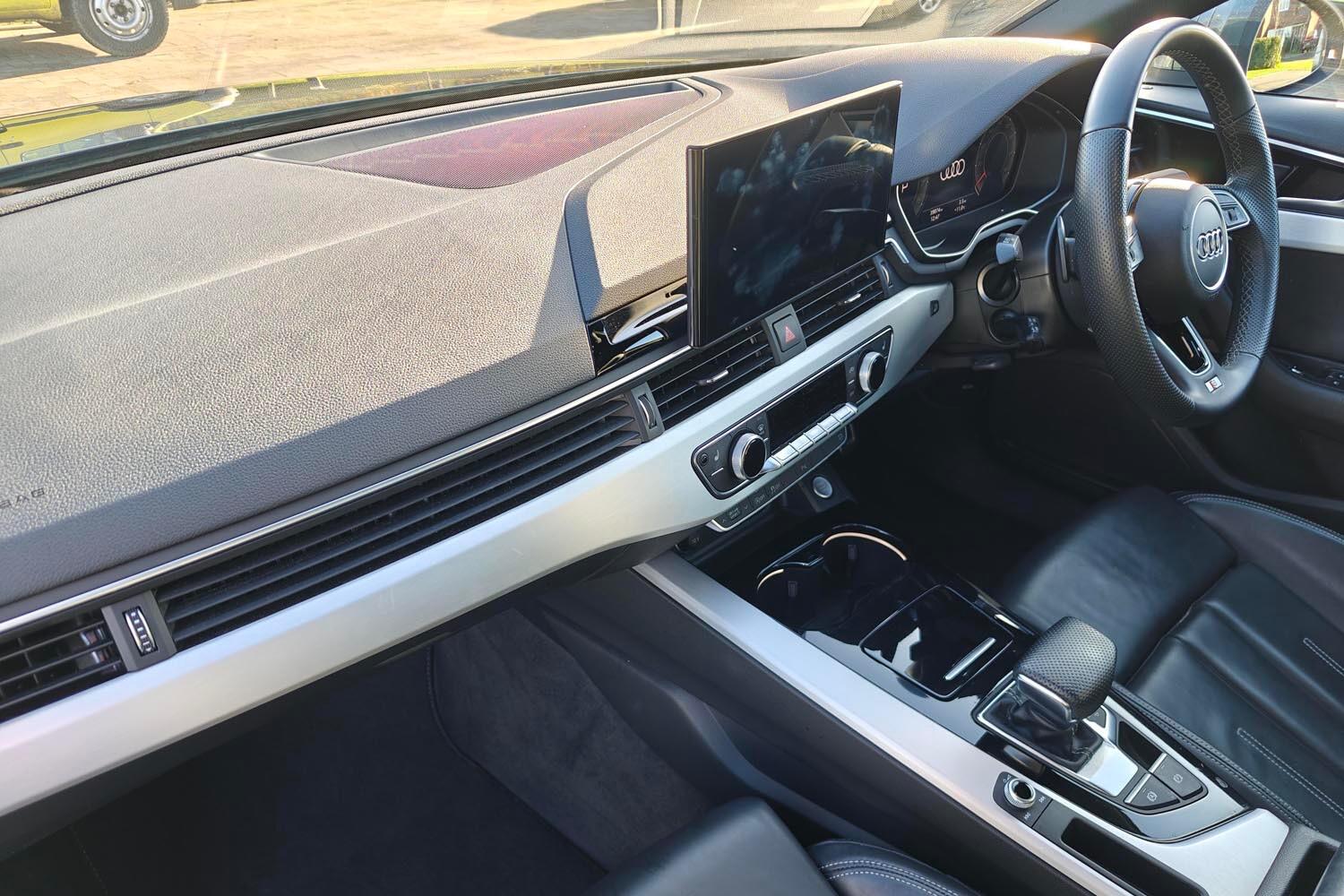Used Audi A4 2021 for sale - 76753124: Photo 2