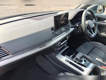 Used Audi Q5 2025 for sale - 76002522: Photo