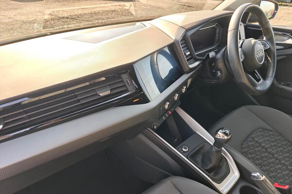 Used Audi A1 2022 for sale - 76246576: Photo 2