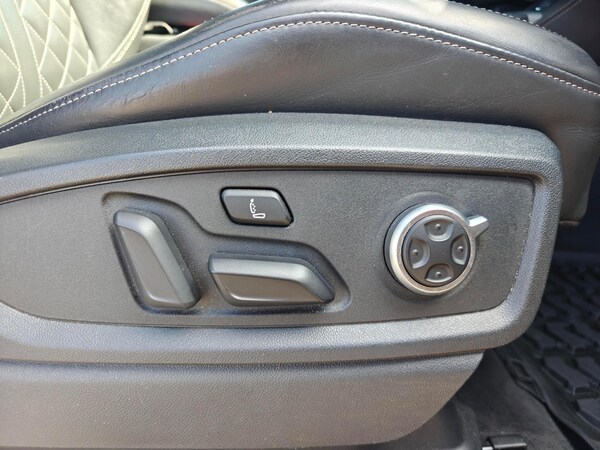 Used Audi Q5 2020 for sale - 75669867: Photo 12