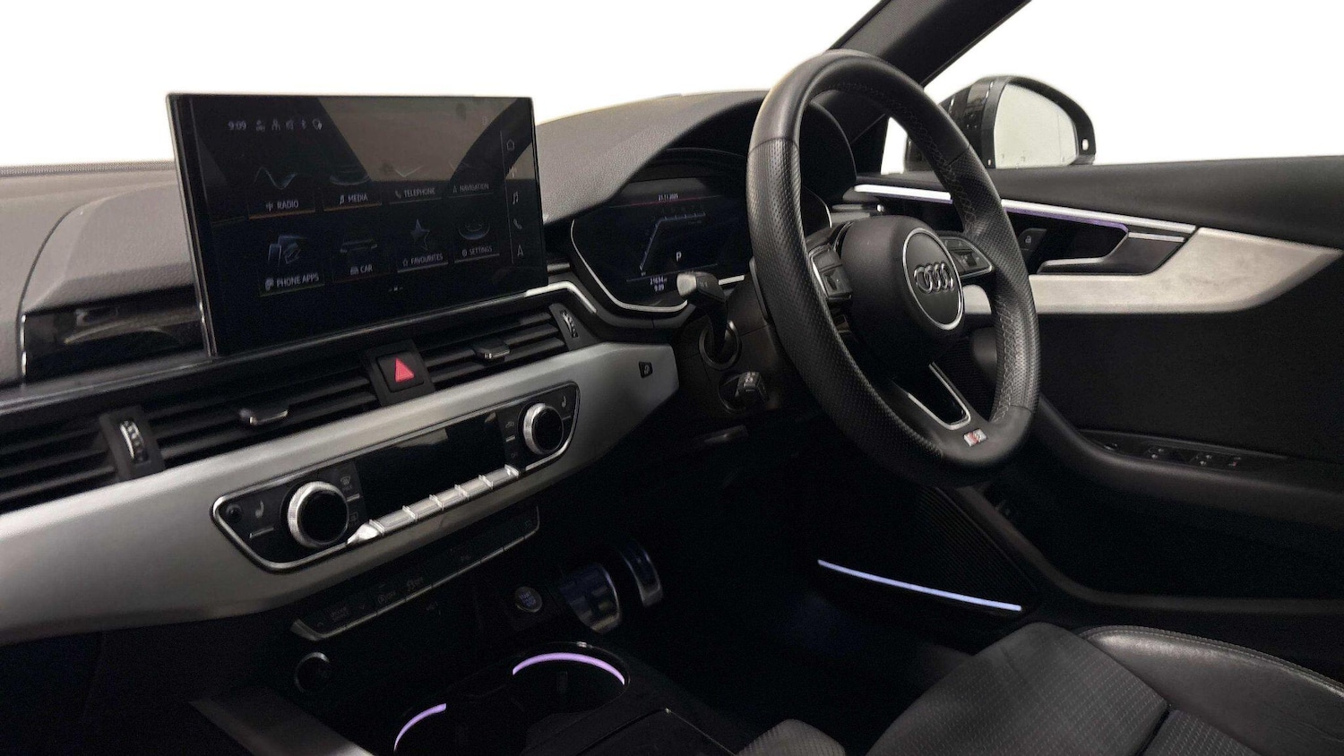 Used Audi A4 2022 for sale - 77016823: Photo 2