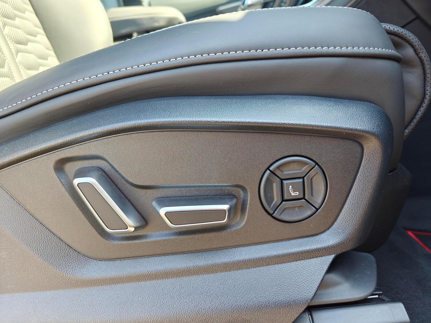 Used Audi RS Q8 2024 for sale - 76123107: Photo 18