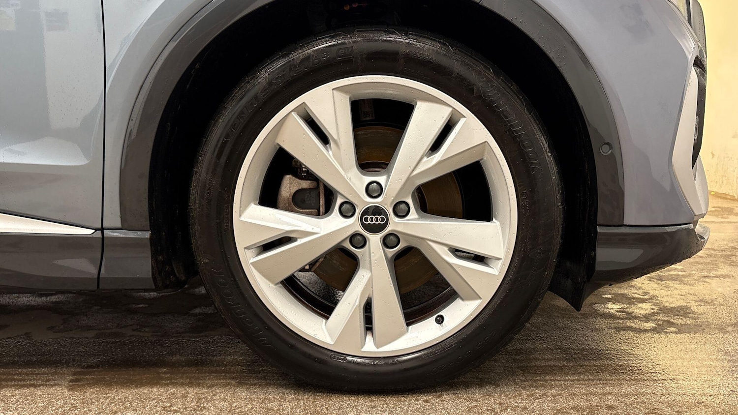 Used Audi Q4 e-tron 2022 for sale - 77509851: Photo 5