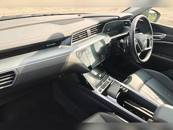 Used Audi Q8 2025 for sale - 75310831: Photo