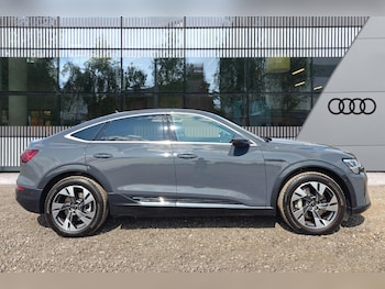Used Audi Q8 2025 for sale - 75310831: Photo