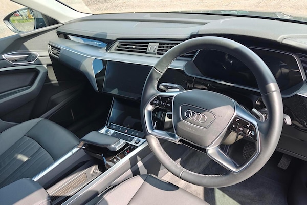 Used Audi Q8 2025 for sale - 75310831: Photo 6
