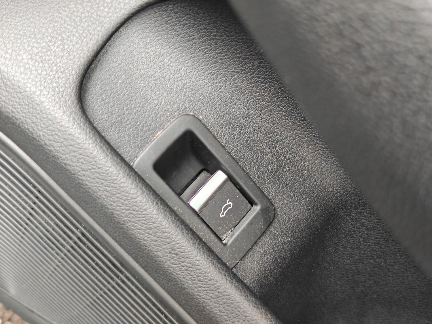 Used Audi A4 Avant 2017 for sale - 77291492: Photo 13