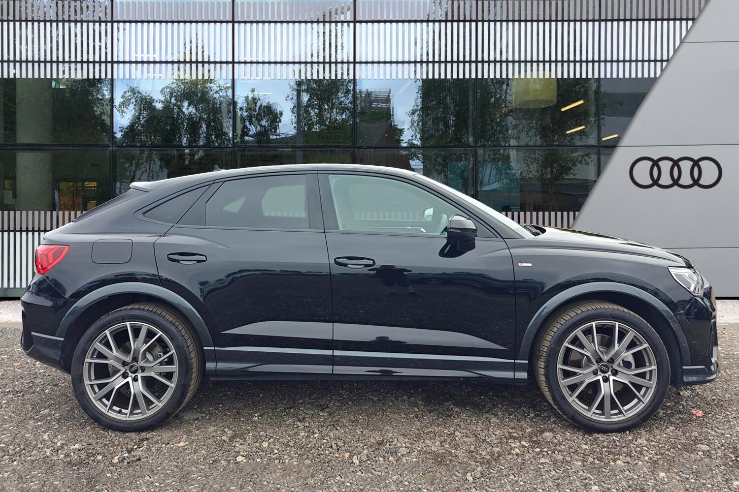 Used Audi Q3 2024 for sale - 76295861: Photo 4