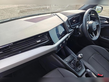Used Audi A1 2022 for sale - 76121553: Photo 2