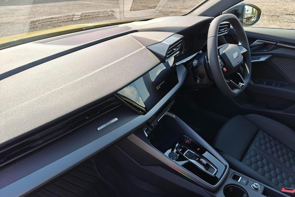 Used Audi RS3 2025 for sale - 75311554: Photo 2
