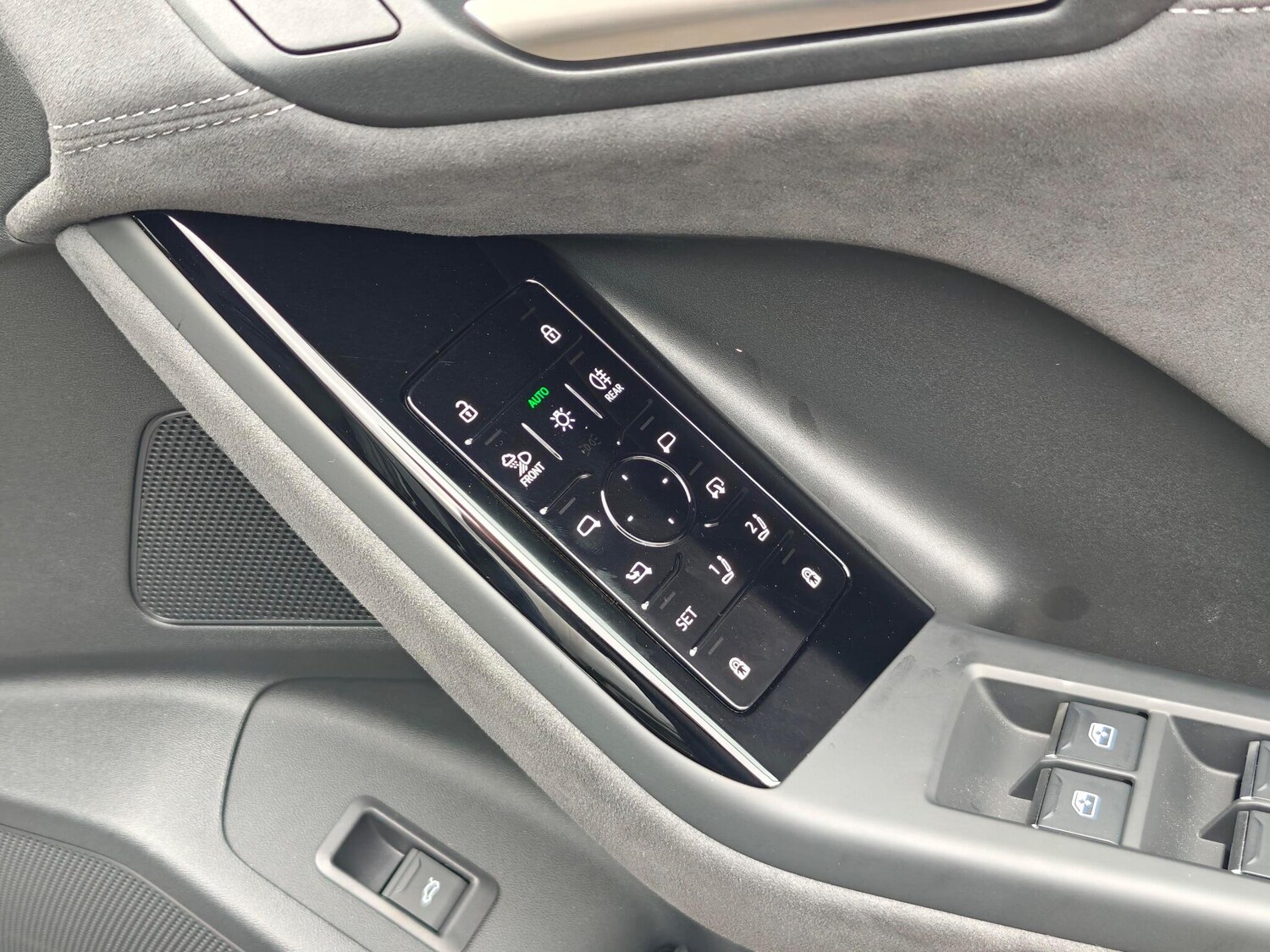 Used Audi Q6 e-tron 2025 for sale - 77468018: Photo 17