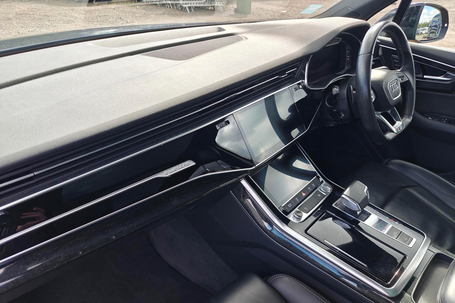 Used Audi Q7 2020 for sale - 76121972: Photo 2