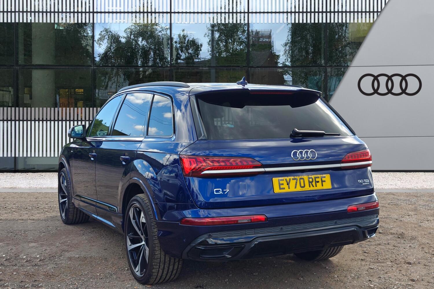 Used Audi Q7 2020 for sale - 76121972: Photo 3