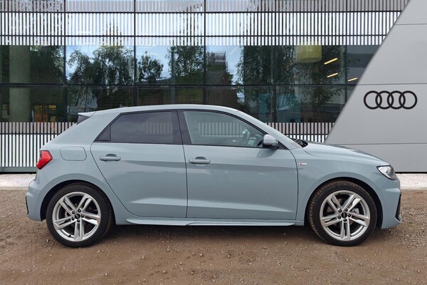 Used Audi A1 2023 for sale - 76227460: Photo 4
