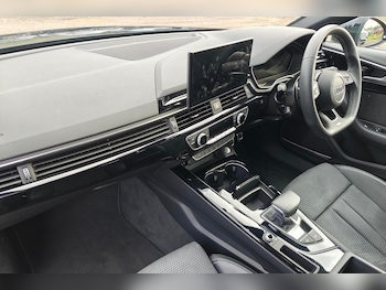 Used Audi A4 Avant 2024 for sale - 76189461: Photo