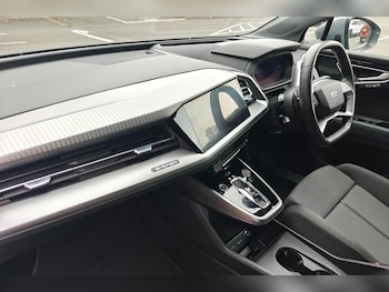 Used Audi Q4 e-tron 2021 for sale - 76295961: Photo 2