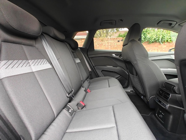 Used Audi Q4 e-tron 2021 for sale - 76295961: Photo 9