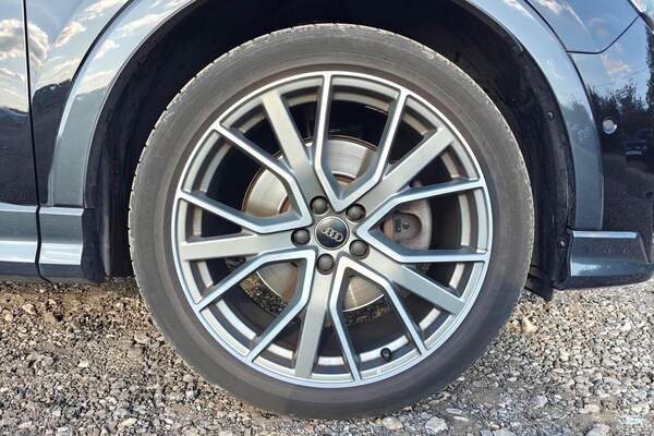 Used Audi Q3 2020 for sale - 76189351: Photo 5