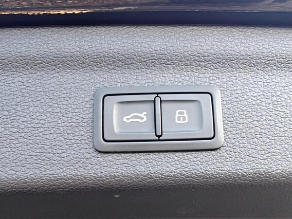 Used Audi Q3 2020 for sale - 76189351: Photo 9