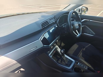 Used Audi Q3 2019 for sale - 79026294: Photo