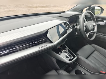 Used Audi Q4 e-tron 2025 for sale - 75400592: Photo