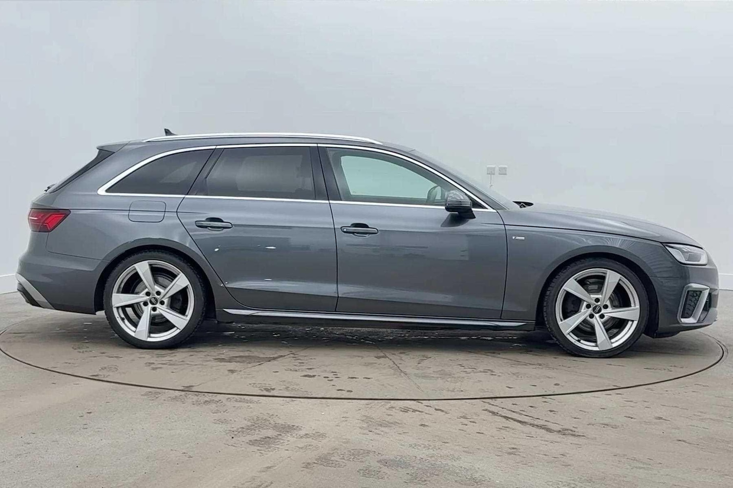 Used Audi A4 2022 for sale - 77510691: Photo 3