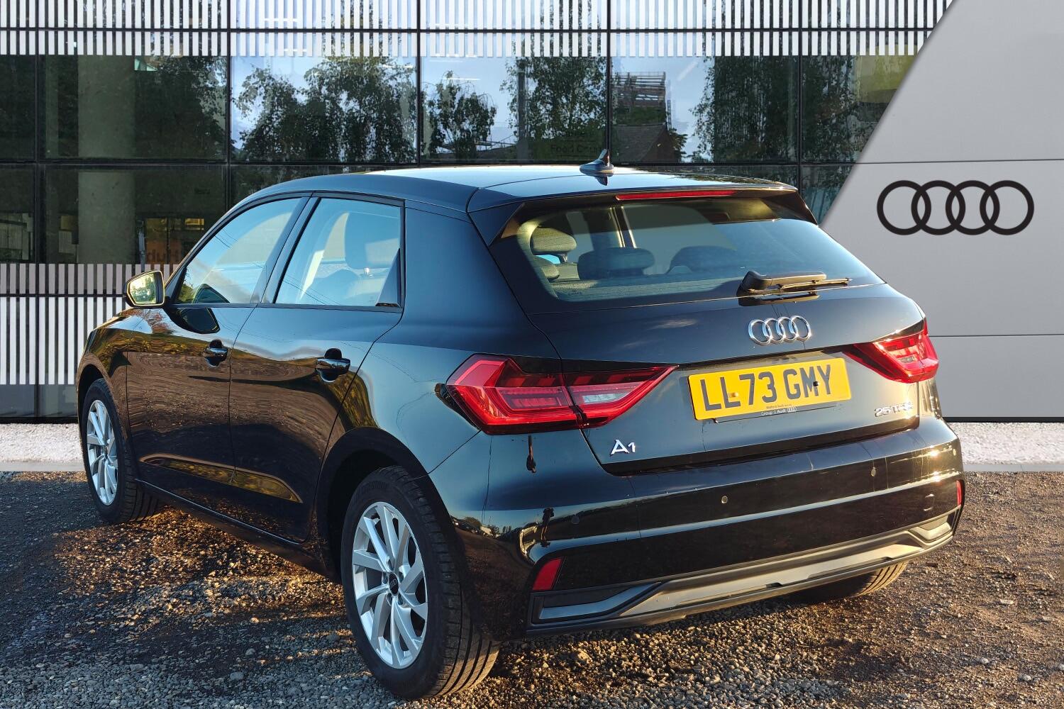 Used Audi A1 2023 for sale - 76431817: Photo 3