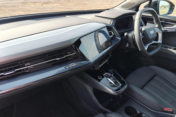 Used Audi Q4 e-tron 2025 for sale - 75388239: Photo 2