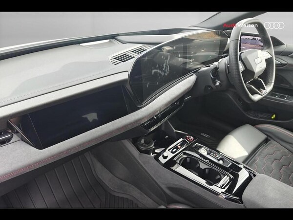 Used Audi S6 e-tron Avant 2025 for sale - 75310756: Photo 2