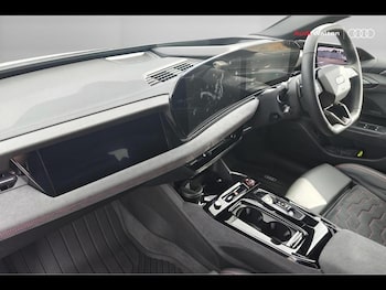 Used Audi S6 e-tron Avant 2025 for sale - 75310756: Photo
