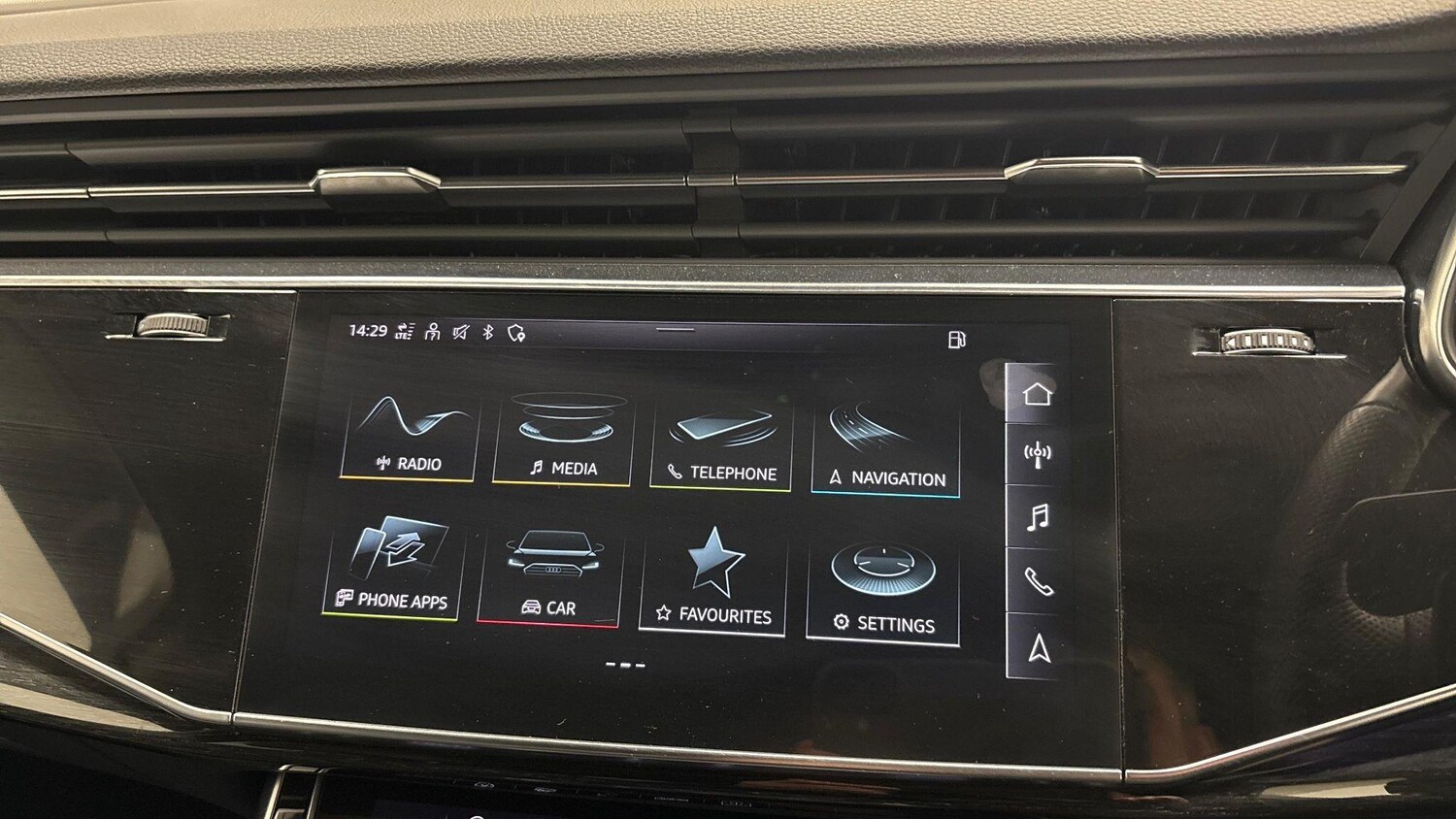 Used Audi Q7 for sale - 77683742: Photo 8